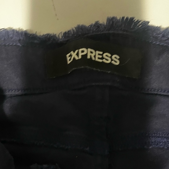Express Mid Rise Dark Wash Raw Hem Skinny Jeans Sz 8 Women - Picture 8 of 11